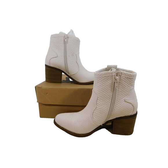 Dirty Laundry Unite Cowboy Western Ankle Boots sz 6 M White Snake Look - Picture 1 of 6